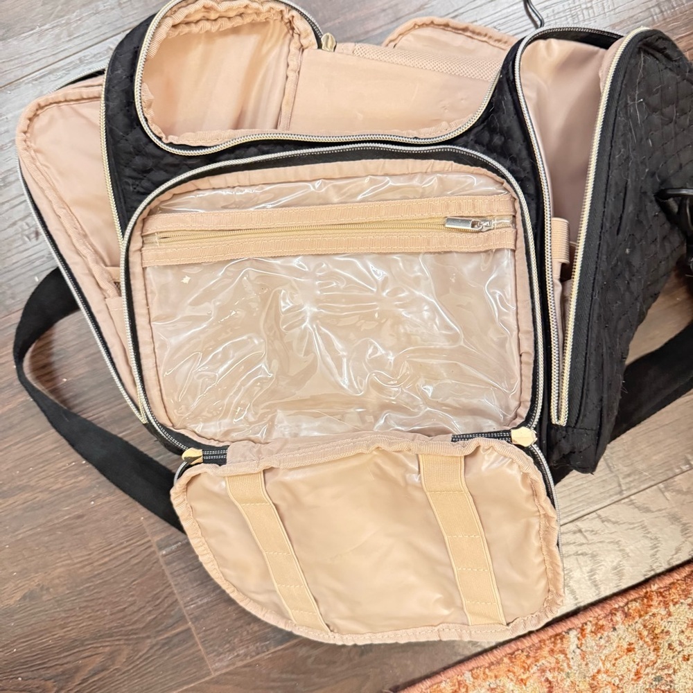 BAGSMART Quilted Black Travel Bag - Picture 2 of 11